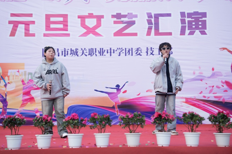 10会魔法的老人.jpg