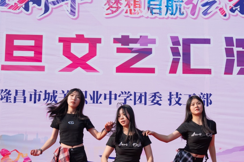 13唯白.jpg