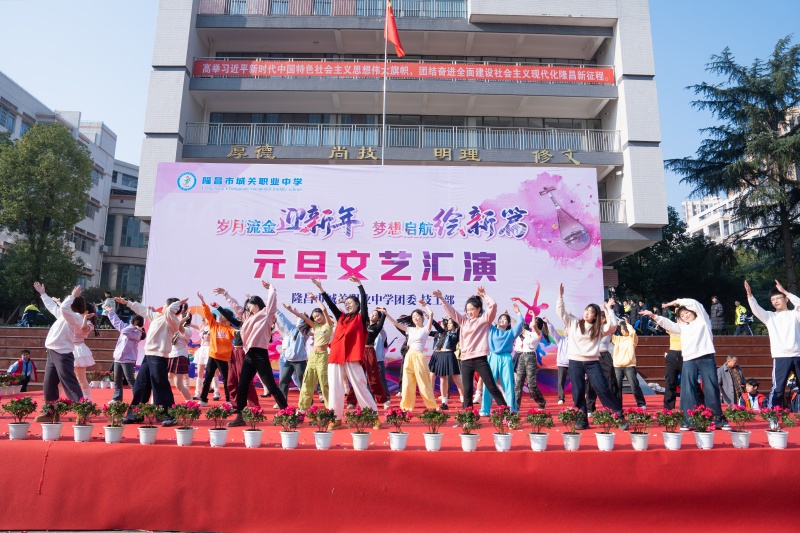17相亲相爱.jpg
