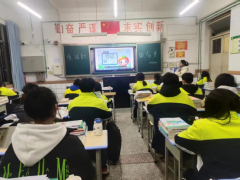 垃圾分类益处多  环境保护靠你我