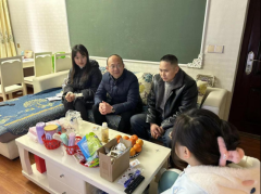 教育手牵手 成长心连心