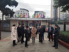 内江市人大调研城关职业中学校园安全工作